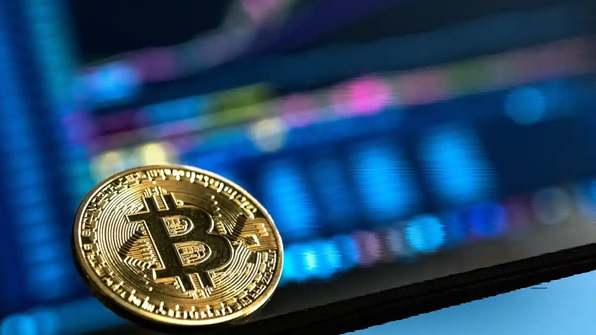 The Evolution of Traditional Currency to Cryptocurrency